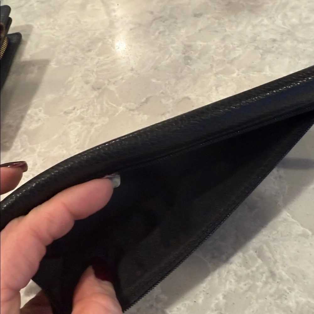 Coach leather flap wallet - Picture 3 of 6